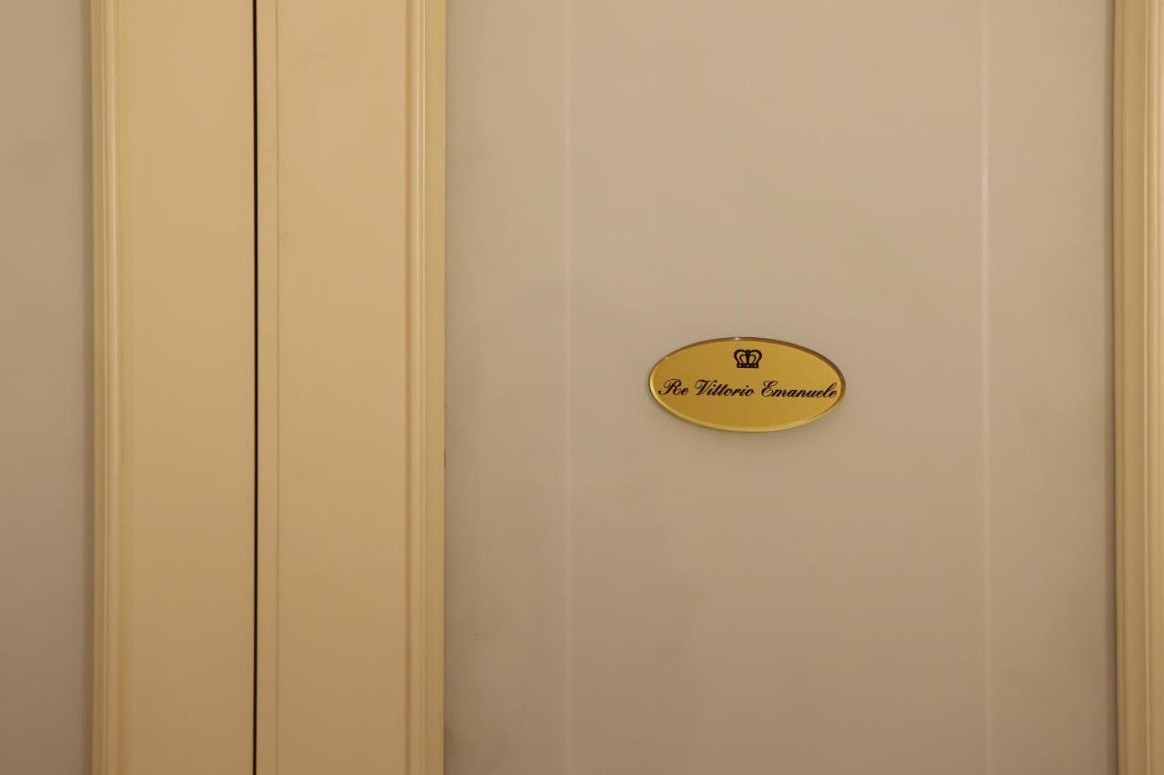 Piazza Dante Suites By Wonderful Italy Naples Luaran gambar