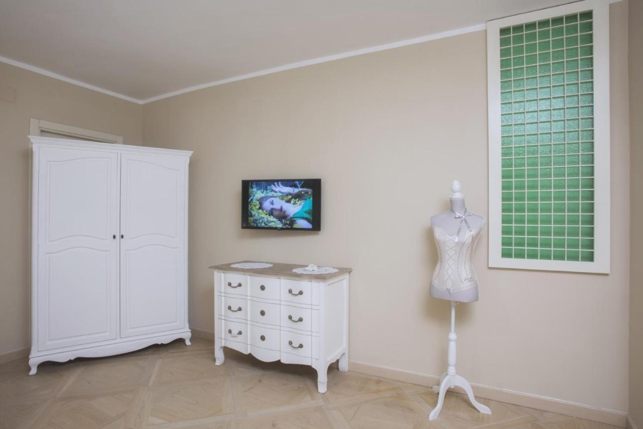 Piazza Dante Suites By Wonderful Italy Naples Luaran gambar